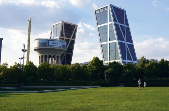 Centro de negocios con coworking Madrid Plaza de Castilla First